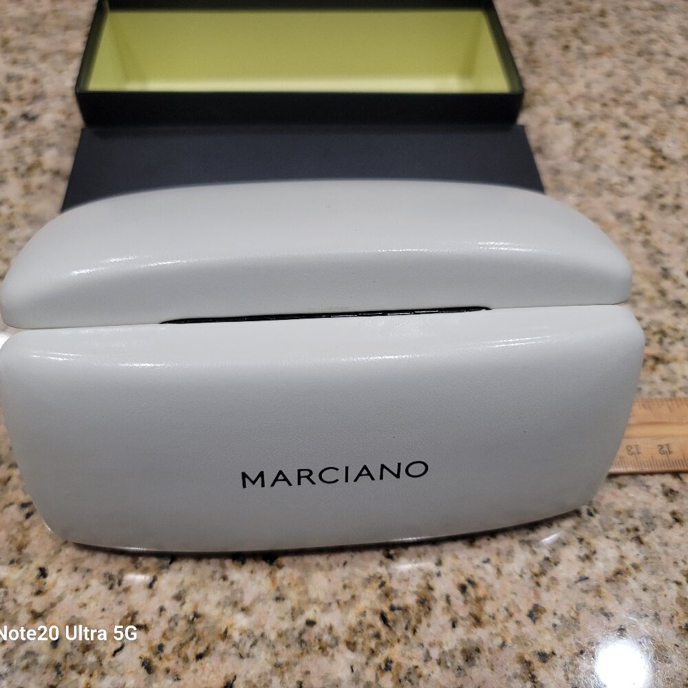 New Marciano Hard shell sunglass/glasses case